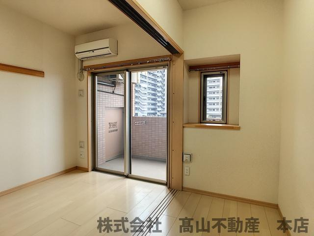 福津市日蒔野２丁目の賃貸マンションの居間・リビング
