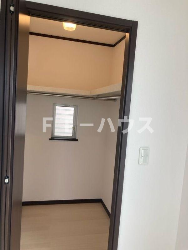 東中山一丁目戸建の収納