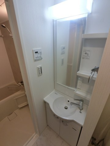 GENOVIA船橋（ジェノヴィア船橋）の独立洗面台