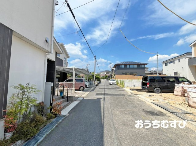 尾張旭市東大久手町第2(全3棟)の前面道路含む現地写真
