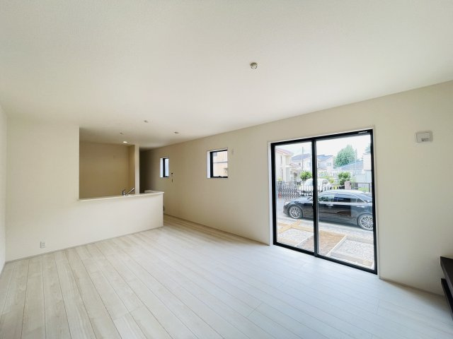 【居間・リビング】 | 白岡彦兵衛第2　新築戸建　全2棟　1号棟