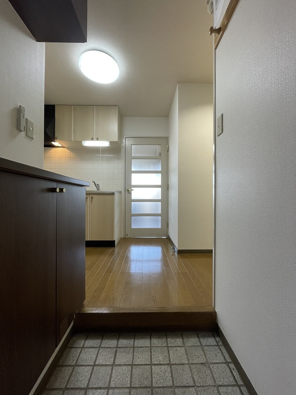 レジデンス水村の玄関