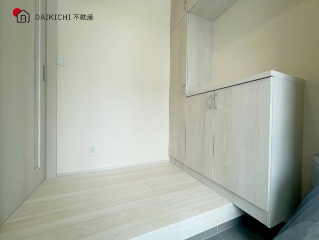 【玄関】 | 白岡市小久喜　Livele Garden.S　新築戸建　全2棟　2号棟