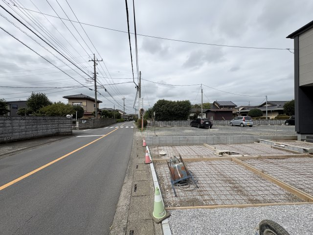 【前面道路含む現地写真】 | 白岡市篠津第3 Livele Garden.S　新築戸建　全1棟　1号棟 | 7/26撮影