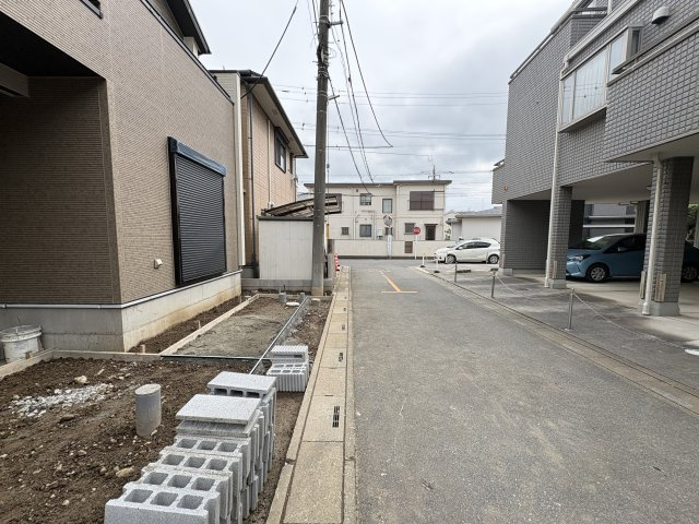 【前面道路含む現地写真】 | 白岡〜South Avenue〜　新築戸建　全1棟　1号棟