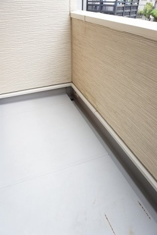 エトワールのバルコニー|開放的で明るい空間を演出してくれるバルコニーです