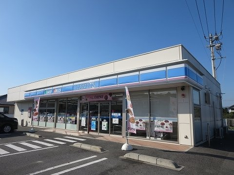 ルーベル鴨島Ｂの周辺|ローソンさんまで800m