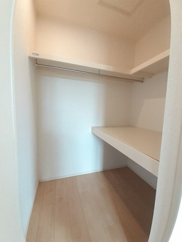レイナ　Ⅰの収納|たっぷりとした収納スペースです