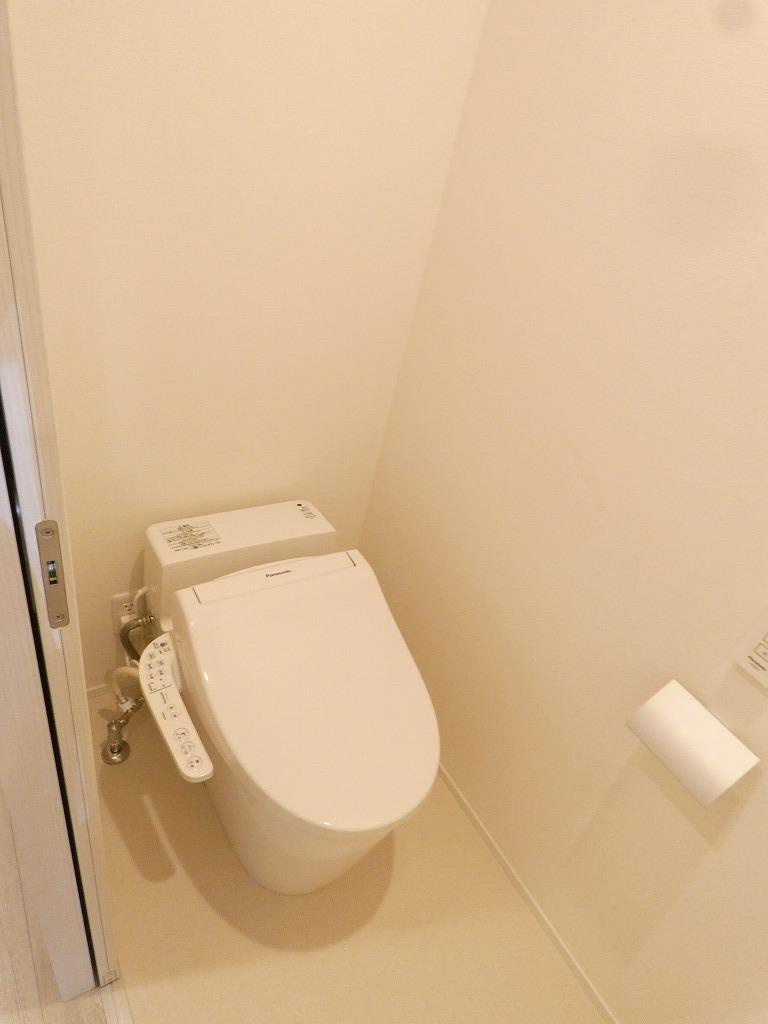 MTレジデンス早稲田のトイレ|落ち着いた色調のトイレです