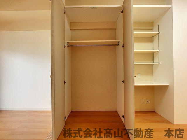 宗像市徳重の賃貸マンションの収納