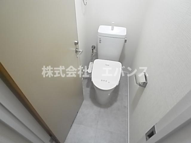 【トイレ】 | サンウイング稲荷町 | 清潔感のあるトイレです