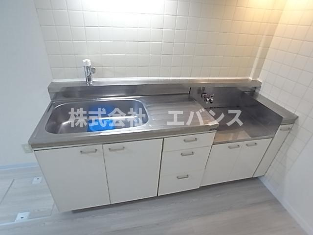 【キッチン】 | サンウイング稲荷町 | キッチンでお料理をお楽しみください