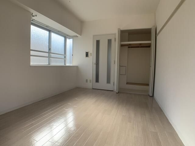 三郷ＦＬＡＴＳの内装
