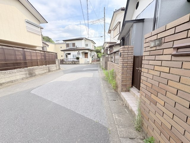 【前面道路含む現地写真】 | 白岡市白岡　中古戸建　