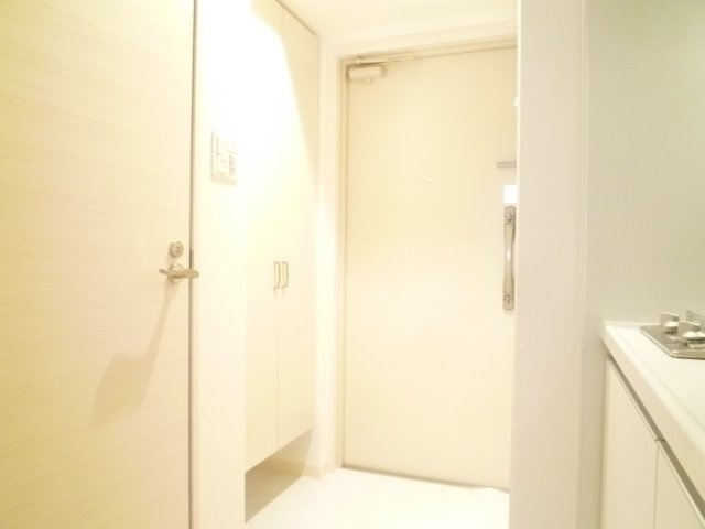 エグゼ難波南Ⅴの玄関