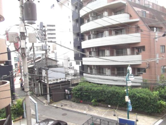 夢工房の外観