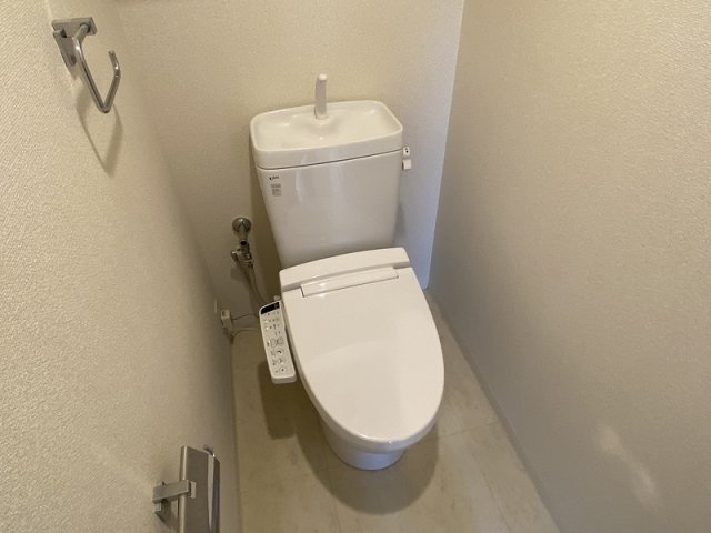 JMFレジデンス赤羽志茂のトイレ