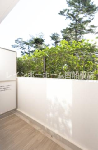 パークアクシス市川のバルコニー