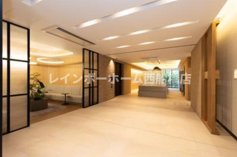パークアクシス市川のロビー