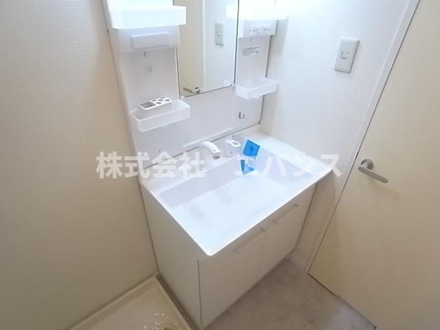 【独立洗面台】 | サンウイング稲荷町 | 独立洗面台です
