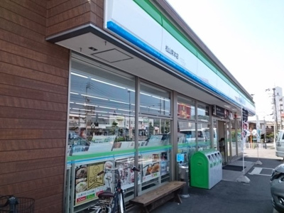 【周辺】 | ソレイユＫ枝松Ｂ | ファミリーマート束本店様まで600m