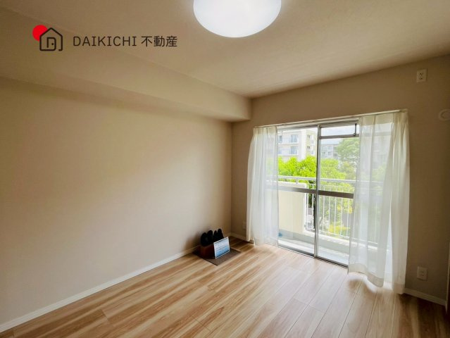【洋室】 | 東鷲宮ニュータウン公園通り3-8号棟