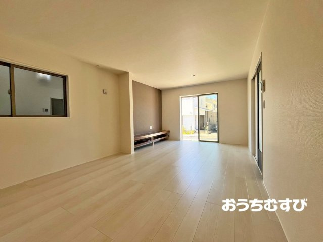 尾張旭市東大久手町第2(全3棟)の居間・リビング