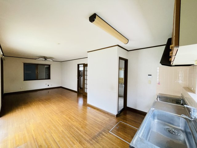 【居間・リビング】 | 北葛飾郡杉戸町高野台西5丁目　中古戸建