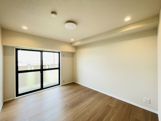 【洋室】 | ライオンズガーデン久喜壱番館