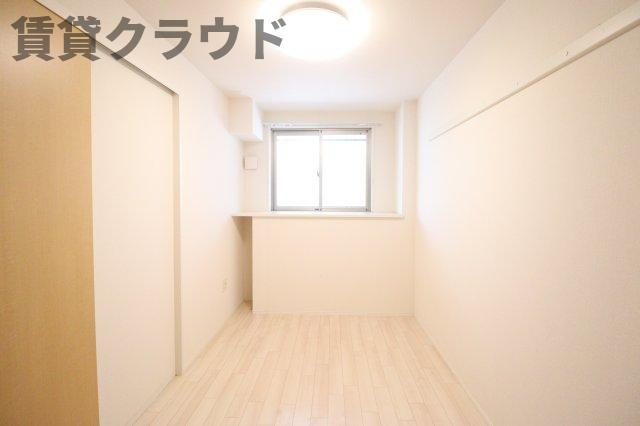 パークサイド八幡宿の洋室|使い勝手のいい洋室です