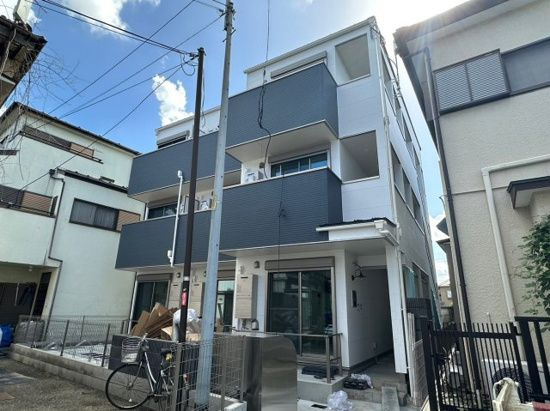 エテルノヴァローレ川口の外観