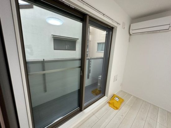 エテルノヴァローレ川口のバルコニー