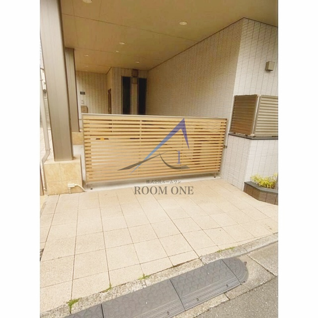 本駒込ウエストのエントランス|エントランスです。