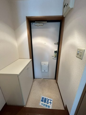 アリスオブゴールデンバッハの玄関|毎日通る玄関はこちらです