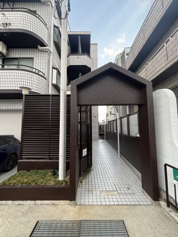 サンパレス21新明（旧：サンパレス21東園田Ⅲ）のエントランス