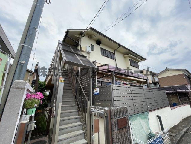 三鷹市上連雀１丁目のアパートの外観