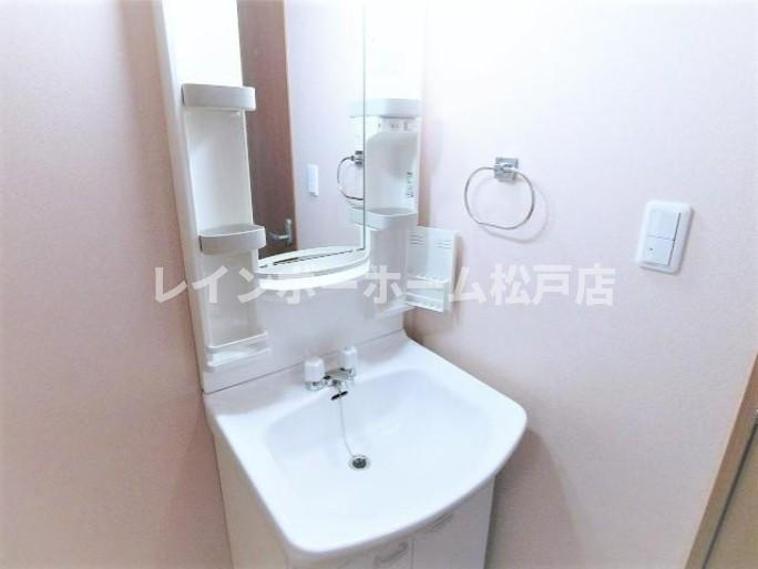【仲介手数料：50％OFF】対象物件！の独立洗面台