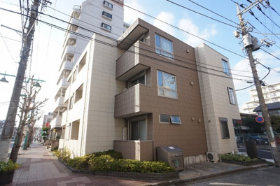 【外観】 | ドミール西川口 | ベージュのトーンが落ち着いた雰囲気を醸しています。