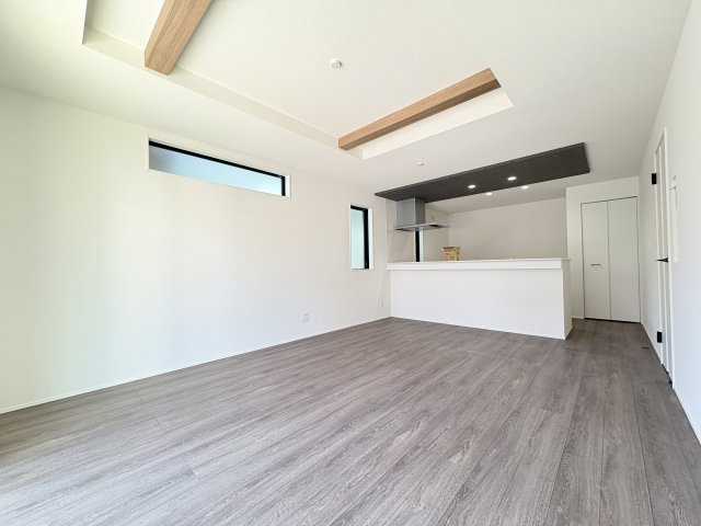 【居間・リビング】 | 久喜市久喜北2期　GRAFARE　新築戸建　全1棟　1号棟