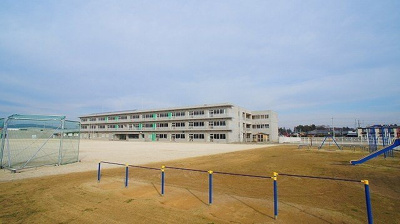 【周辺】 | ベルベデュエル | つきのわ小学校まで1500m