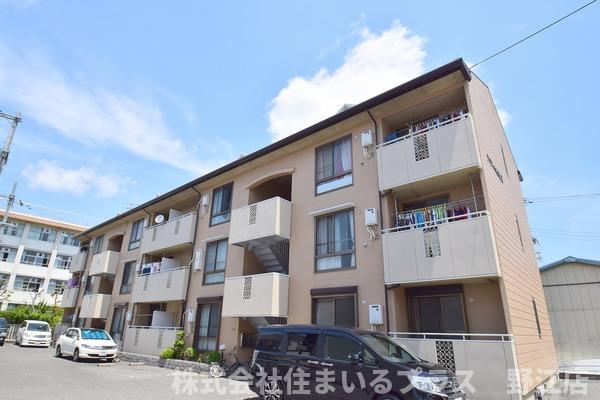 フラワーハイム鶴見の外観