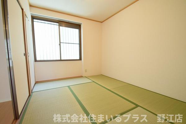 フラワーハイム鶴見の和室