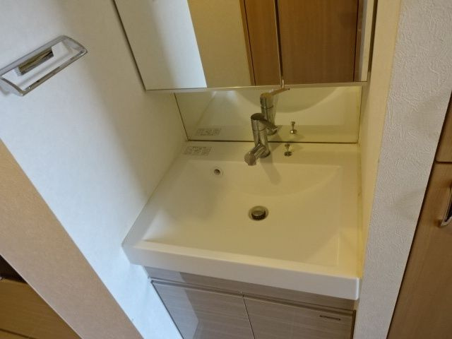 ルーブル亀戸天神前の洗面所