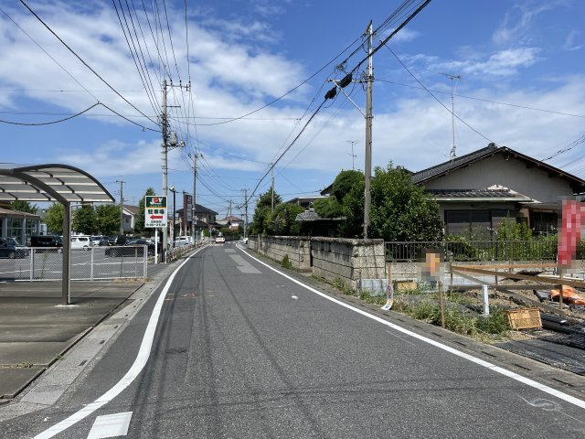 【前面道路含む現地写真】 | 久喜市葛梅【2区画】　新築戸建　全2棟　2号棟 | 7/25撮影