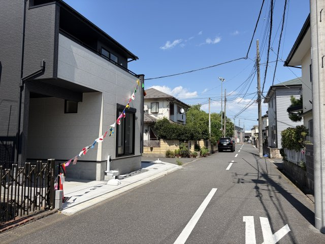 【前面道路含む現地写真】 | 久喜市栗原2丁目3期　新築戸建　全1棟　1号棟