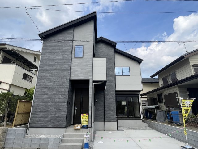 【外観】 | LIGARE　KIS久喜市中妻2期　新築戸建　全1棟　1号棟 | 1号棟