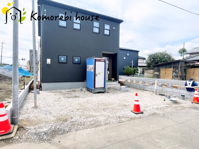 上尾市平方　2期　新築一戸建て　リーブルガーデン　01の駐車場|8/17撮影