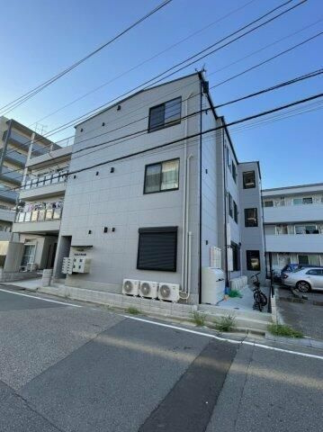 ＳＡＩＬ千住大橋の外観