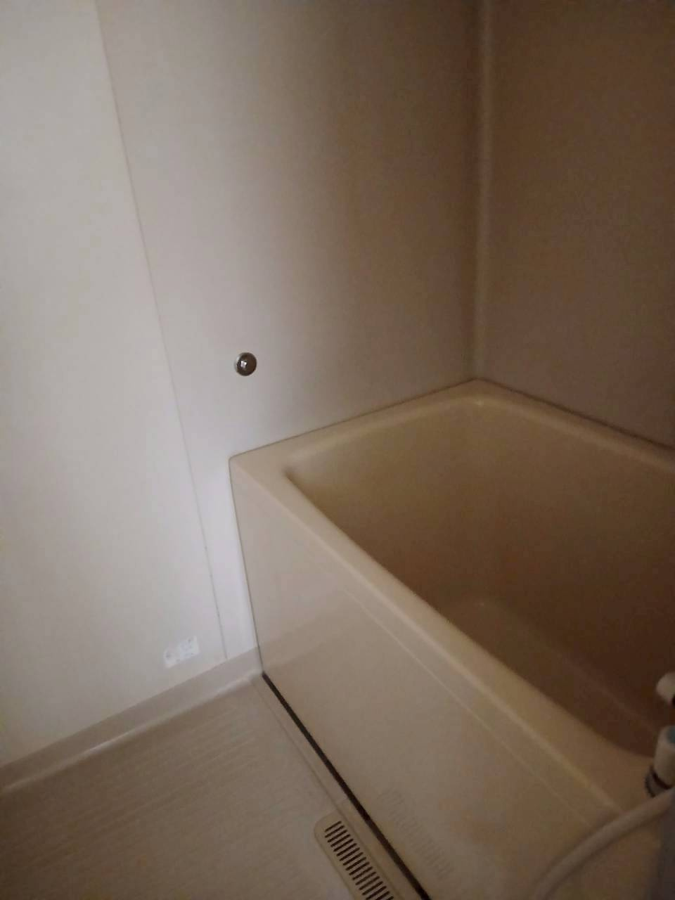 六反館の浴室|お風呂付です