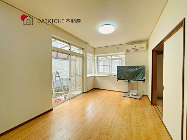 【居間・リビング】 | 久喜市小右衛門　中古戸建